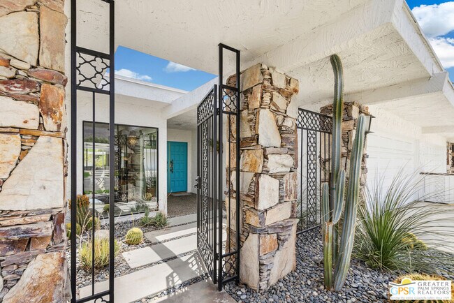 Foto del edificio - 2344 Madrona Dr