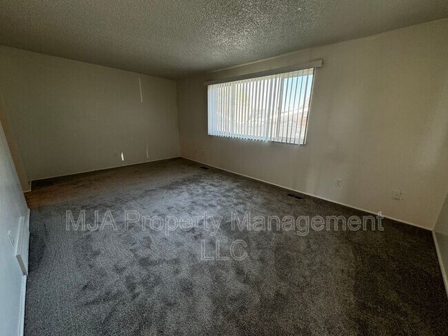 Foto del edificio - 4735 S 1900 W