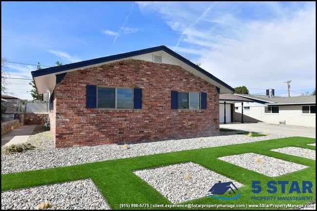 Building Photo - 3217 Wedgewood Dr