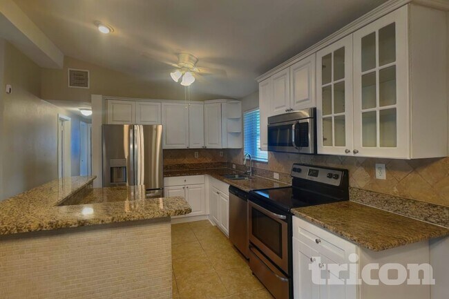 Foto del edificio - 1819 Brentwood Dr