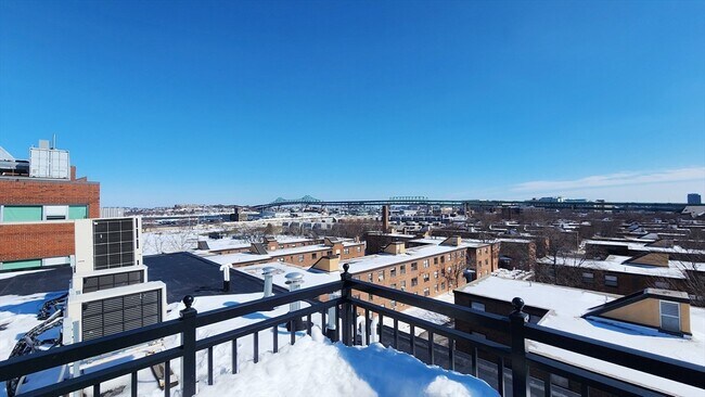 Foto del edificio - 30 Polk St