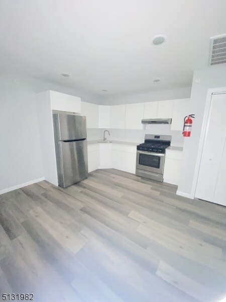 Foto del edificio - 78 12th Ave