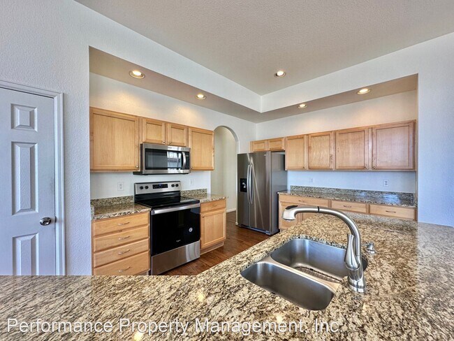 Building Photo - 4 br, 3 bath House - 1907 Larson Ct