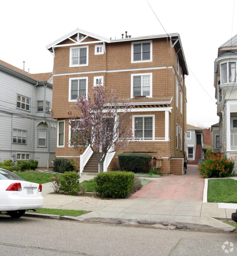 Foto del edificio - 2245-2247 San Antonio Ave