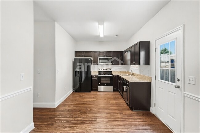 Building Photo - 1706 Antebellum Dr