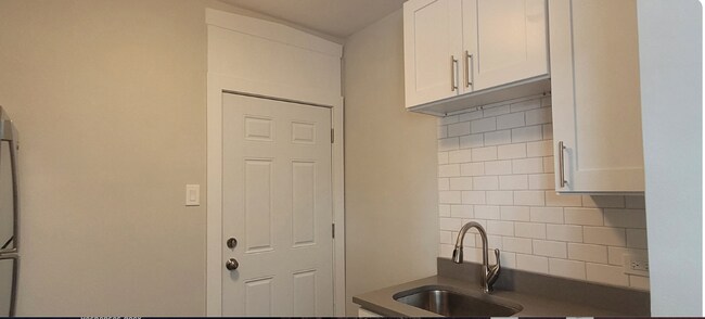 Foto del edificio - 1461 W Byron St