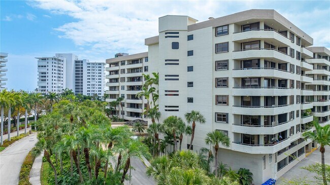 Foto del edificio - 170 Ocean Lane Dr