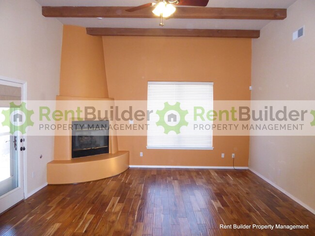 Building Photo - Lease Pending - Please apply at your own d...
