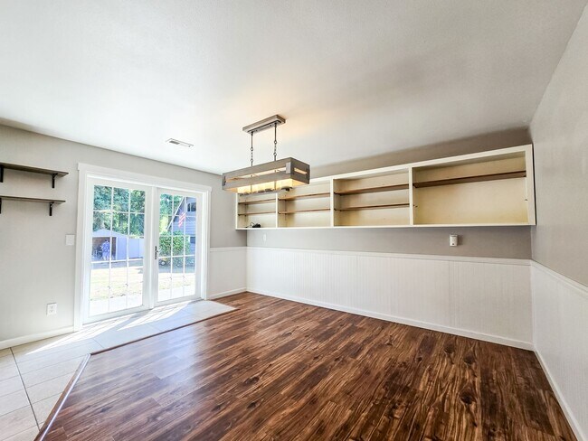 Building Photo - 2BD Rambler in LSSD