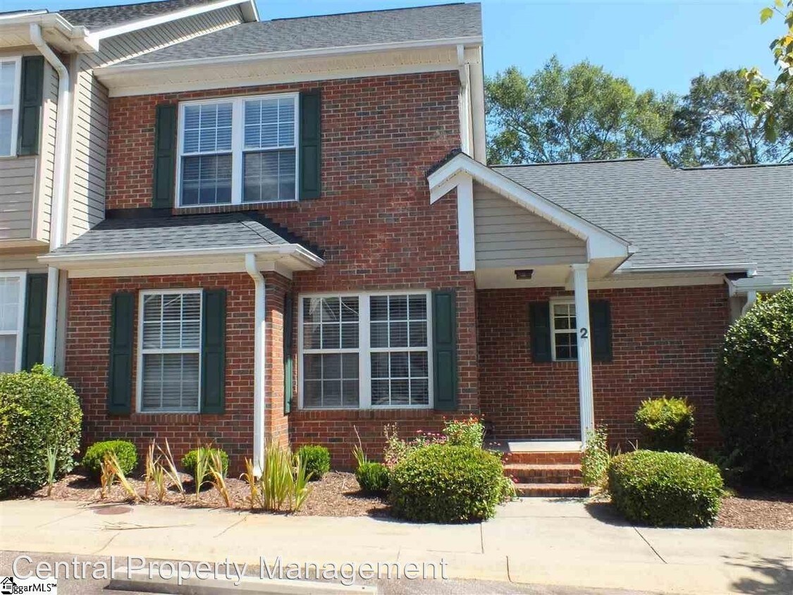 Primary Photo - 3 br, 2 bath House - 419 E Butler Rd. #2