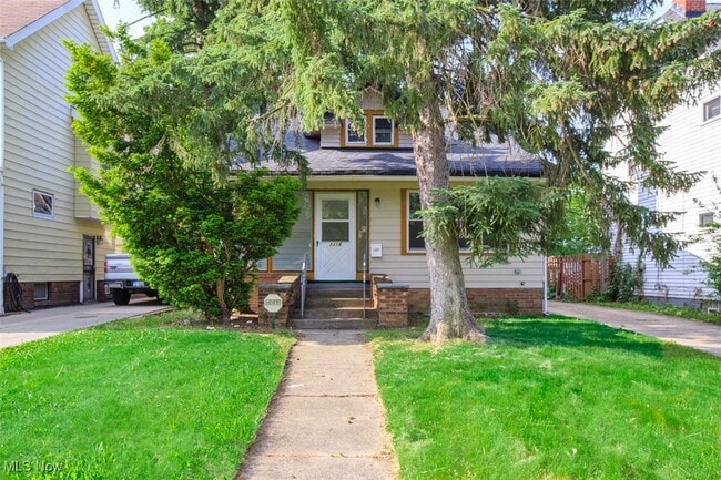 Foto del edificio - 3318 Tullamore Rd