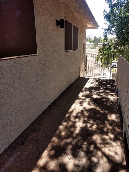 Building Photo - 8112 N 33rd Ave #3