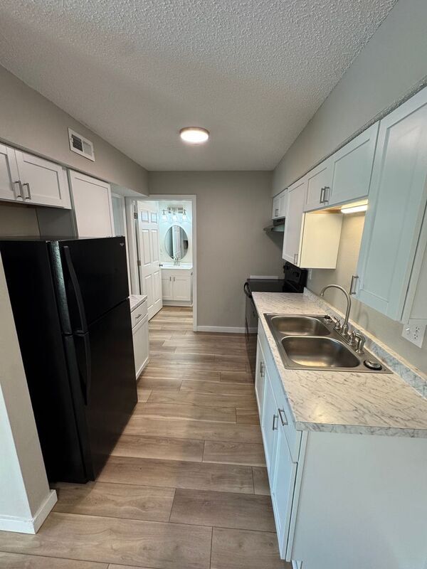 Foto del edificio - 3111 W Greenwood St