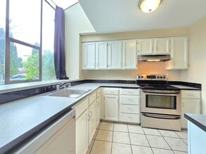 Building Photo - 4817 76th St NE