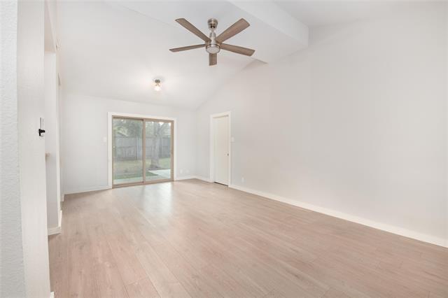 Foto del edificio - 1717 Meadow Oak Dr