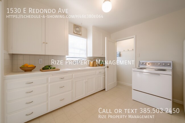 Foto del edificio - 1530 E Redondo Ave
