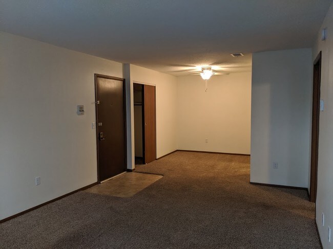 Foto del edificio - 5356 Monroe St