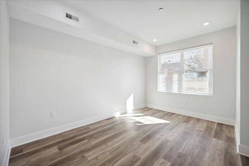 Foto principal - 3837 Wallace St