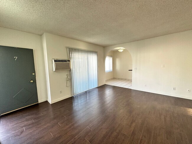 Foto del edificio - 12236 Pacific Ave