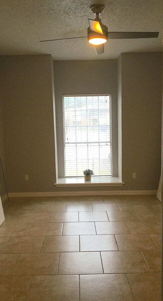 Foto del edificio - 8600 Coppertowne Ln