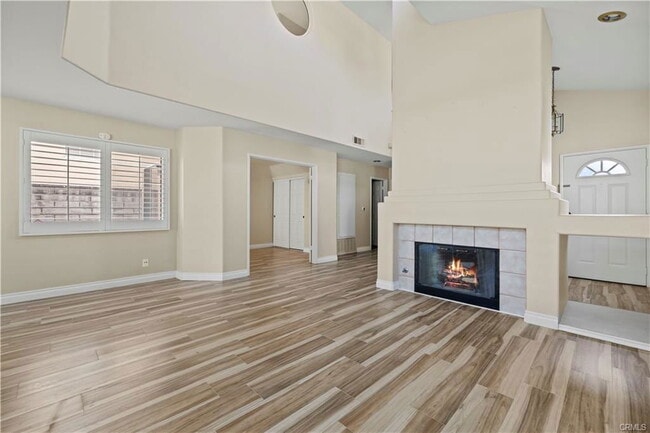 Foto del edificio - 25815 Dickens Ct