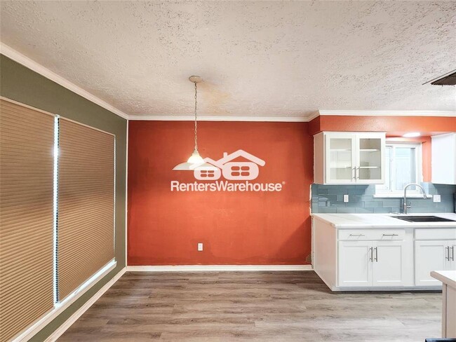 Building Photo - 2830 Virginia Colony Dr