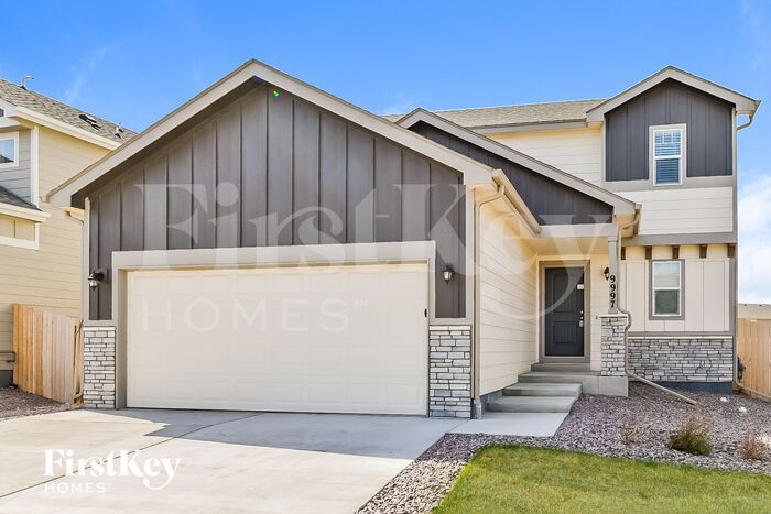 Foto principal - 9997 Castor Drive
