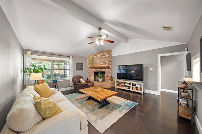 Foto del edificio - 21314 4 Oaks Dr