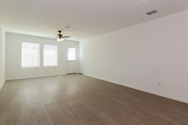 Foto del edificio - 126 Arbor Hls Rd