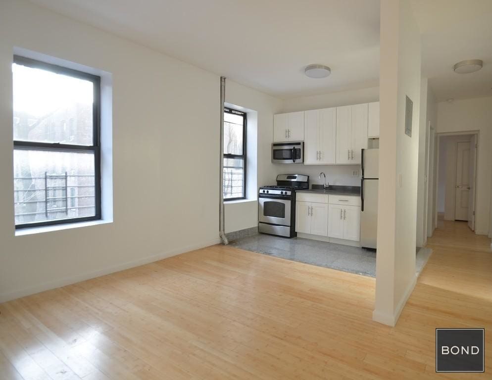 Primary Photo - 962 St Nicholas Ave