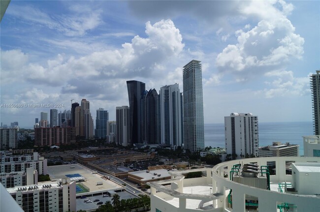 Building Photo - 300 Sunny Isles Blvd