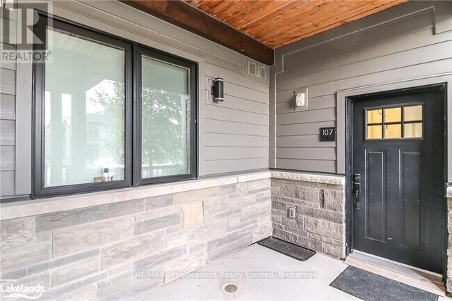 Building Photo - 12-112 Beausoleil Ln