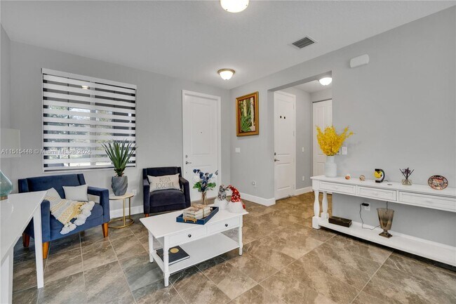 Foto del edificio - 3392 NW 5th St