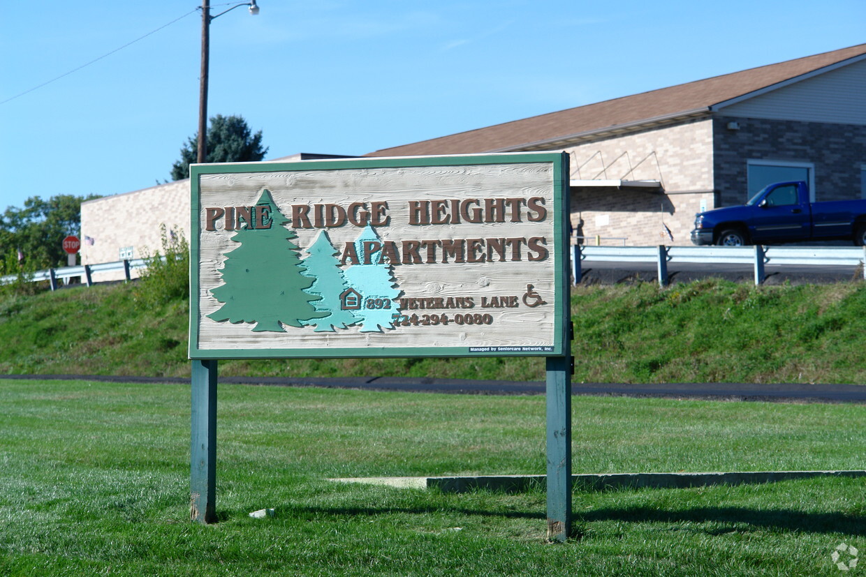 Foto del edificio - Pine Ridge Heights