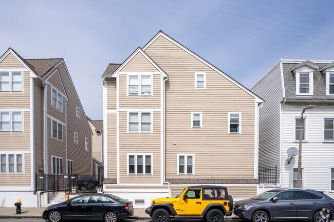122-136 W 7th Street is located in South Boston. - Tudor Commons