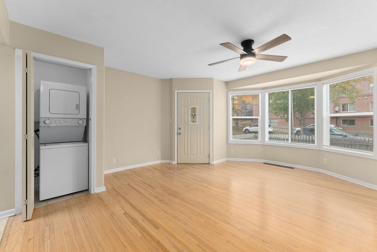 Typical layout/representation - 210 W 17th St