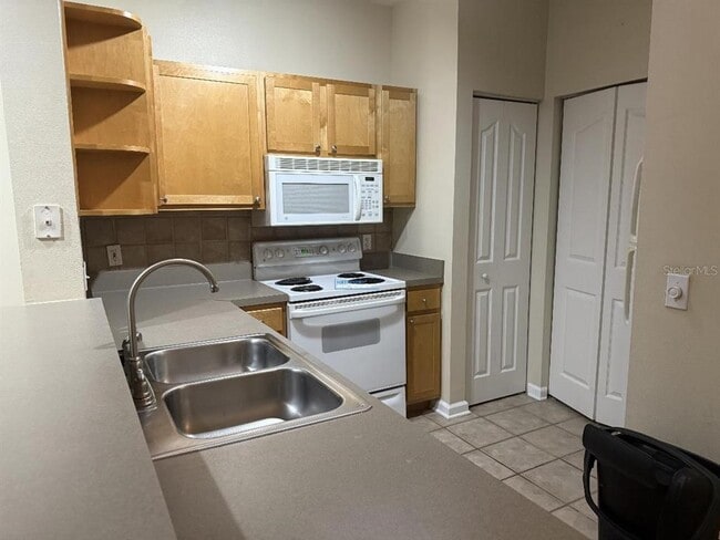 Foto del edificio - 4207 S Dale Mabry Hwy