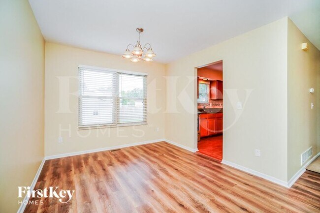 Foto del edificio - 1103 Crestview St