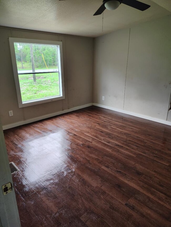 Building Photo - 6530 Hacklebarney Dr