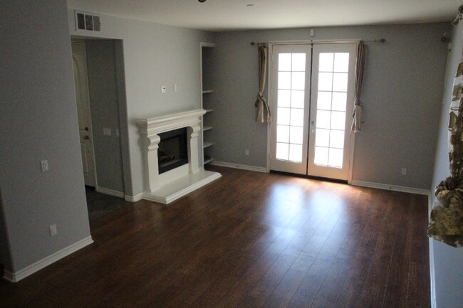Building Photo - 826 Amethyst Ave