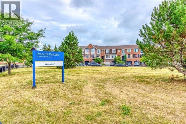 Building Photo - 2237 Prescott Pl