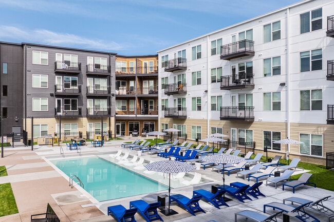 Resort Style Pool - Taylor