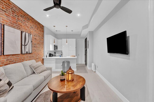 Building Photo - 120 Christopher St