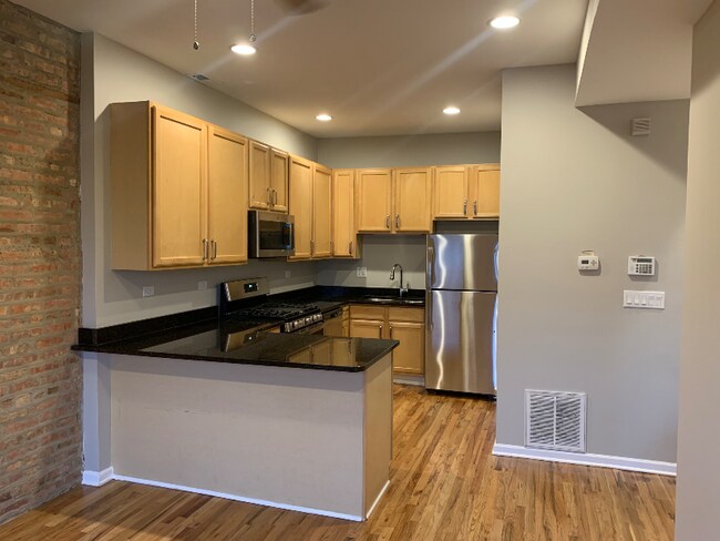 Foto del edificio - 5902 S Prairie Ave