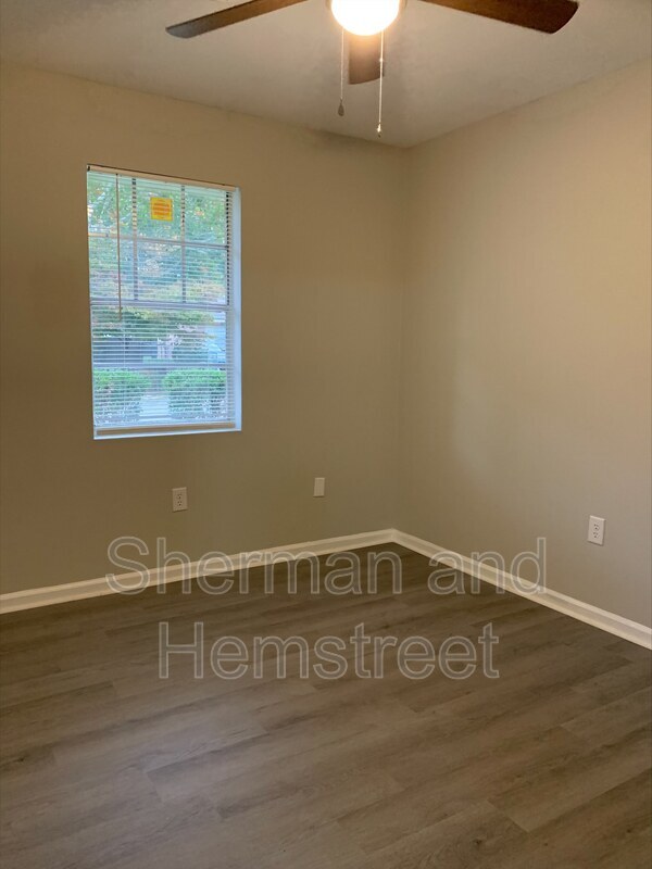 Foto del edificio - 3624 Rolling Meadows Dr