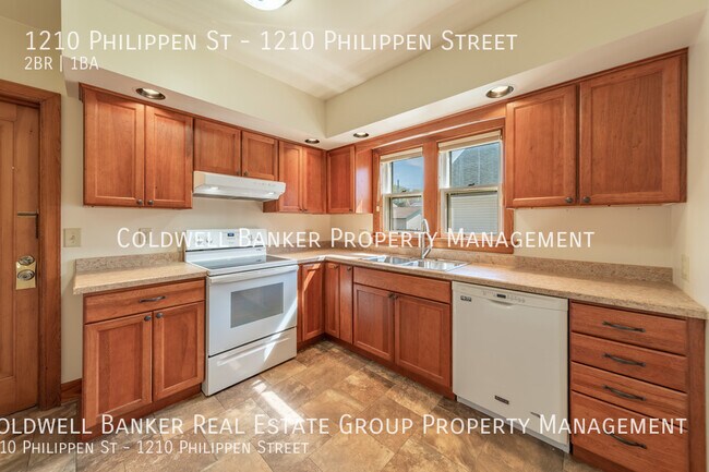 Foto del edificio - 1210 Philippen St