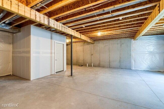 Foto del edificio - 3 br, 2.5 bath Townhome - 290 Chestnut Street