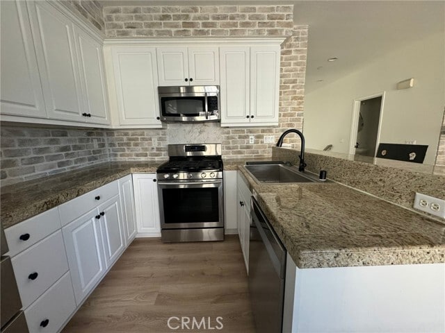 Building Photo - 336 W Cork Tree Dr