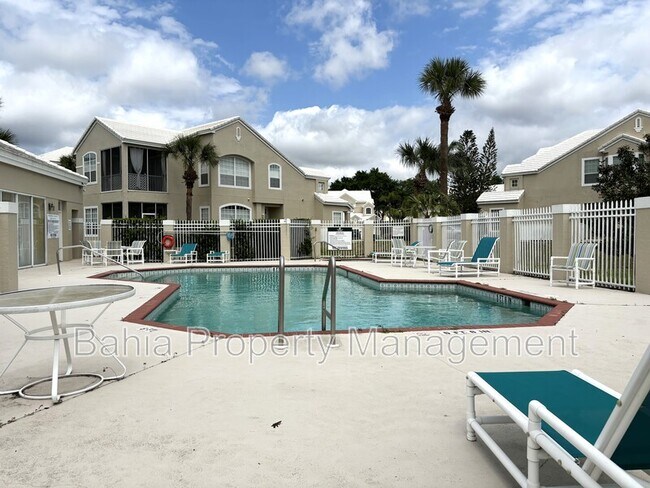 Foto del edificio - 7021 Della Dr