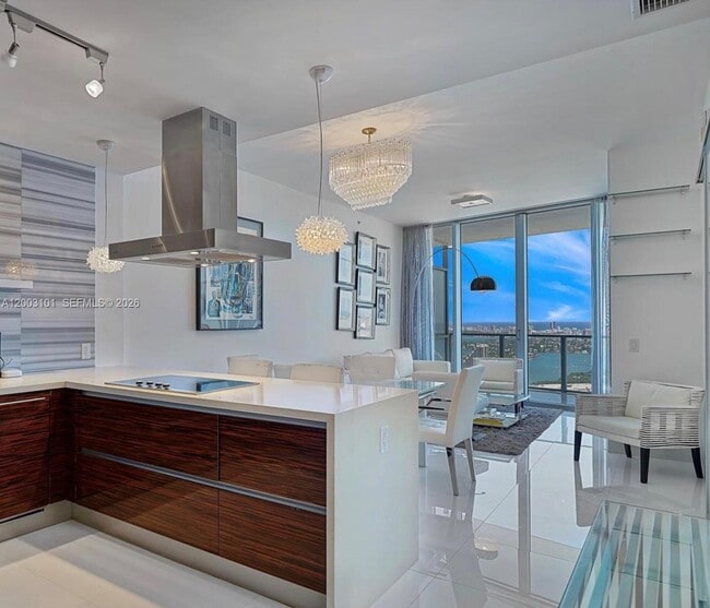 Foto del edificio - 1100 Biscayne Blvd